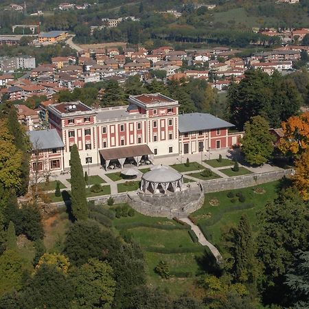 Park Hotel Villa Potenziani Рієті Екстер'єр фото