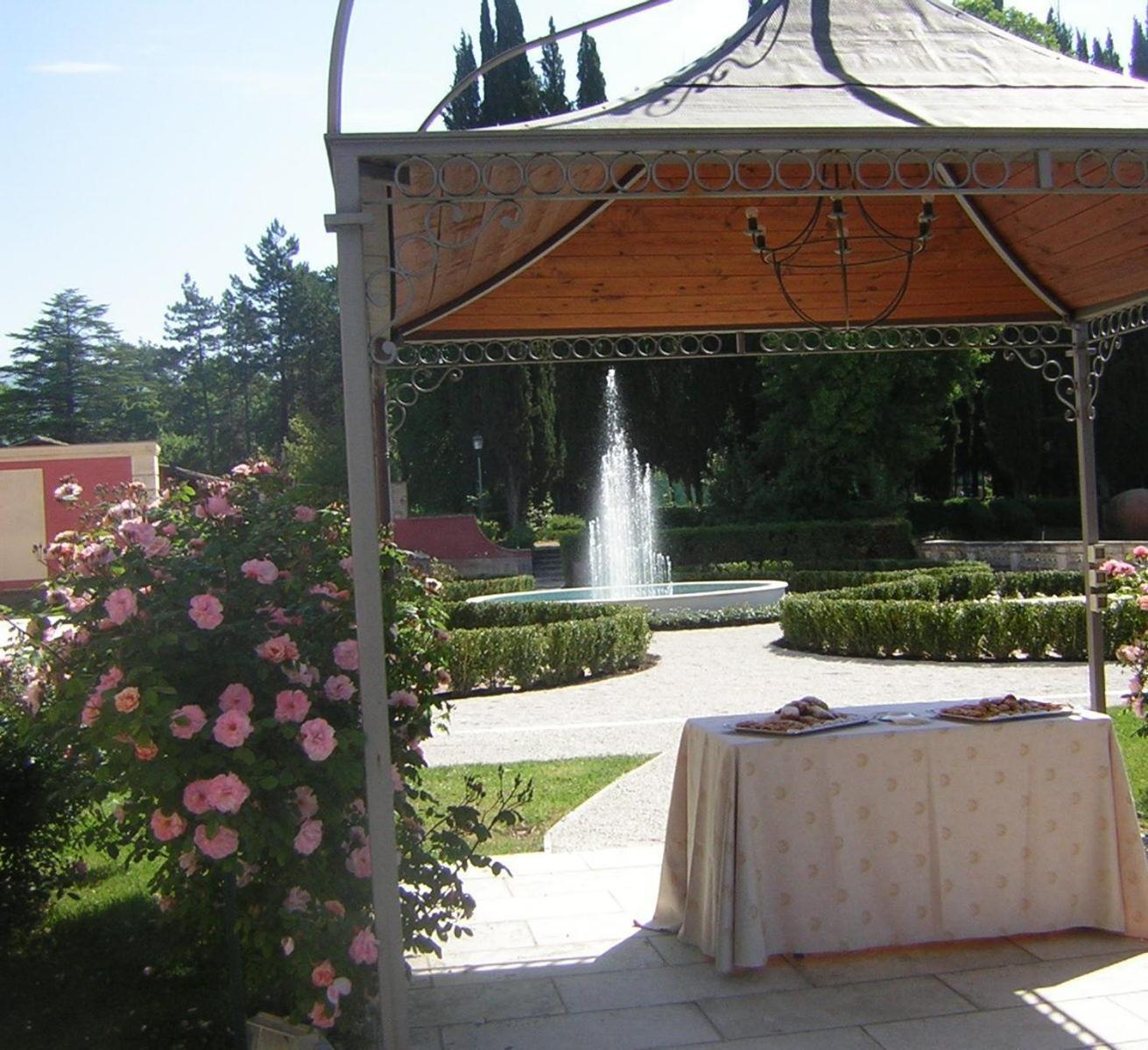 Park Hotel Villa Potenziani Рієті Екстер'єр фото